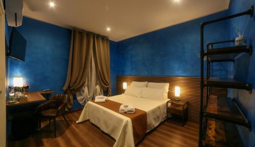 Queen Room with Spa Bath