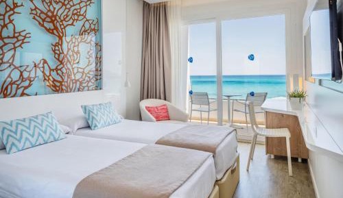 Twin Room with Sea View