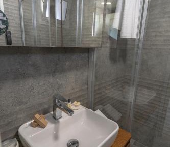Double Room with Bay Window