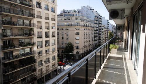 Three-Bedroom Standard Apartment