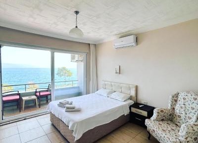 Deluxe Double Room with Balcony and Sea View