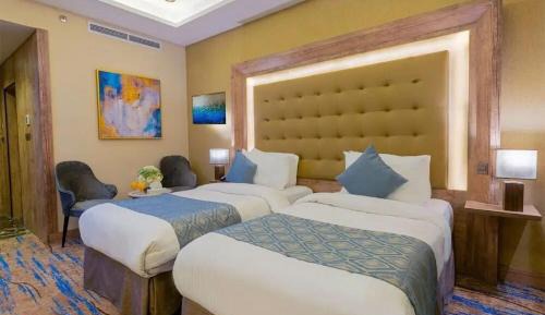 Twin Room with Bathroom