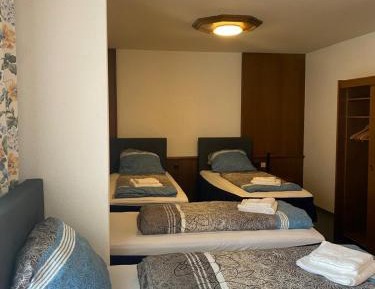 Quadruple Room with Private Bathroom