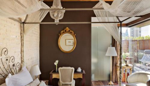 Deluxe Room with Terrace and Jacuzzi®