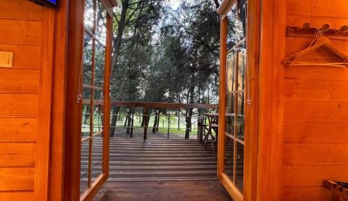Bungalow with Garden View