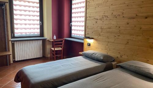 Double or Twin Room with Bathroom