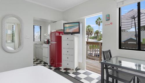 Studio with Pool View