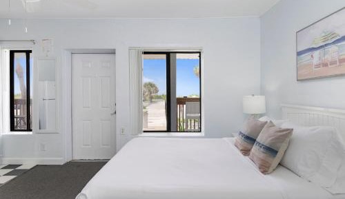 Studio with Sea View