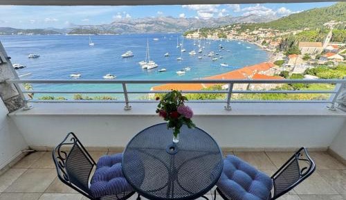 Studio with Balcony