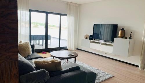 Two-Bedroom Deluxe Apartment with Balcony