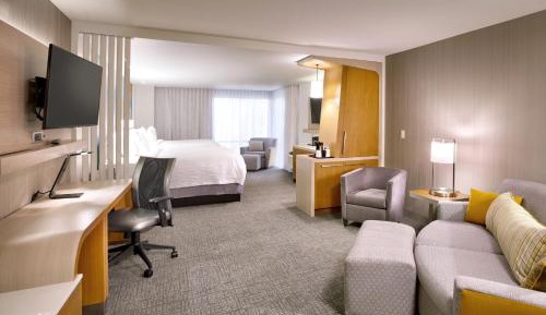 Queen Suite