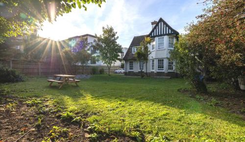 Deluxe Double Room with Shower