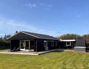 Three-Bedroom Holiday Home 