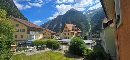 Three-Bedroom Apartment with Garden Access