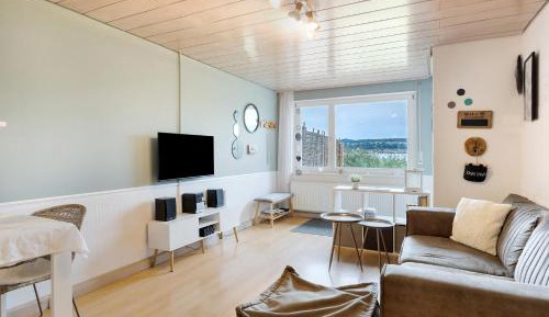 Superior One-Bedroom Apartment