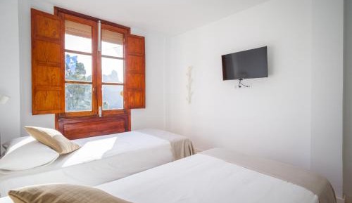 Double Room with Mountain View