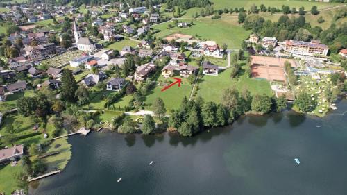 Two-Bedroom Apartment with Lake View