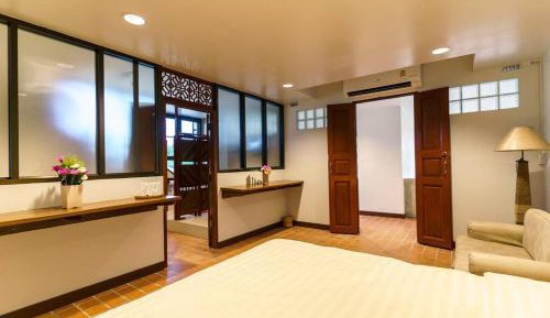 One-Bedroom Apartment - Non-Smoking