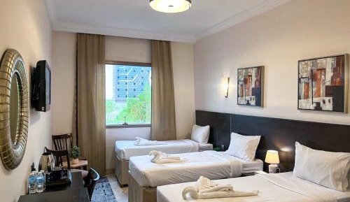Triple Room with City View