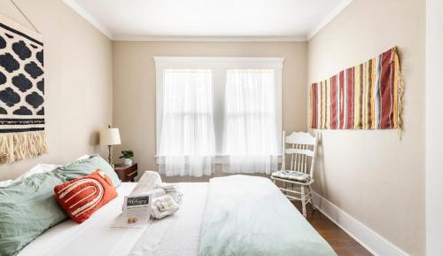 Standard Double Room with Shared Bathroom