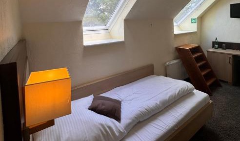 Classic Single Room