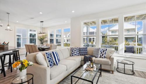 Four-Bedroom Holiday Home
