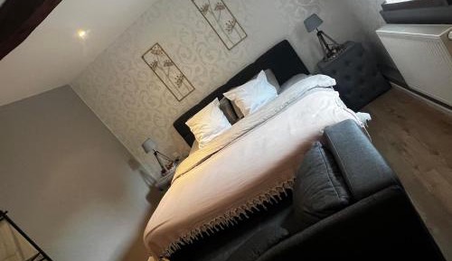 Double Room with Private External Bathroom