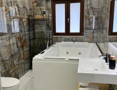 Deluxe Suite with Sea View