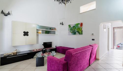 Superior One-Bedroom Apartment