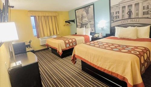 Queen Room with Two Queen Beds - Non-Smoking