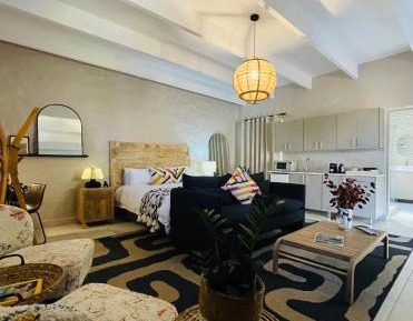 Deluxe King Suite