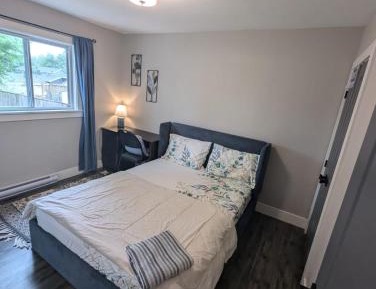 Queen Room with Garden View