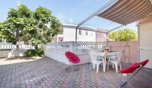 Superior One-Bedroom Apartment