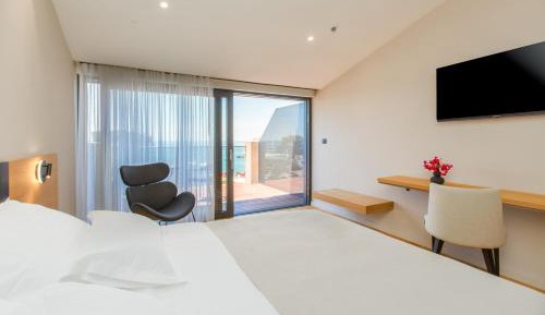 Deluxe Double Room with Sea View