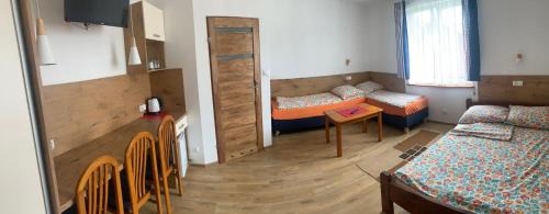 Quadruple Room with Private Bathroom