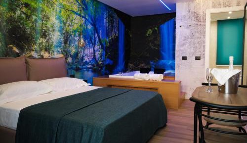 King Room with Spa Bath