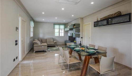 Six-Bedroom Holiday Home