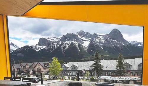 Four-Bedroom Holiday Home