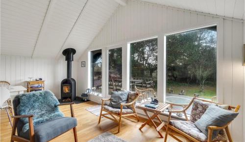 Three-Bedroom Vacation Home 