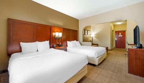 Queen Suite with Two Queen Beds - Non-Smoking