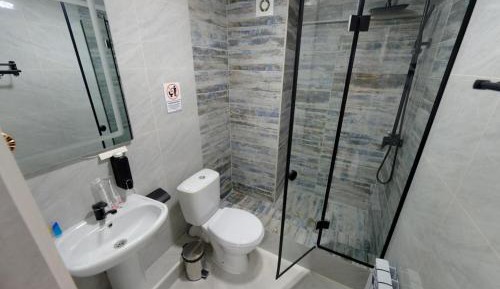 Twin Room with Bath