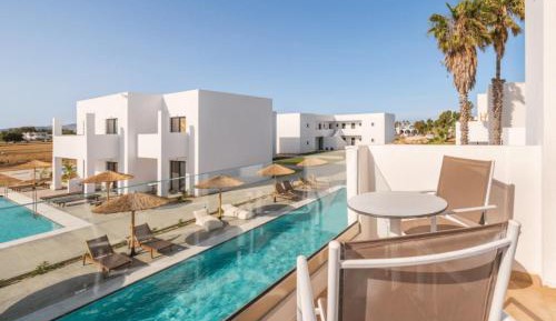 Twin Room with Pool View