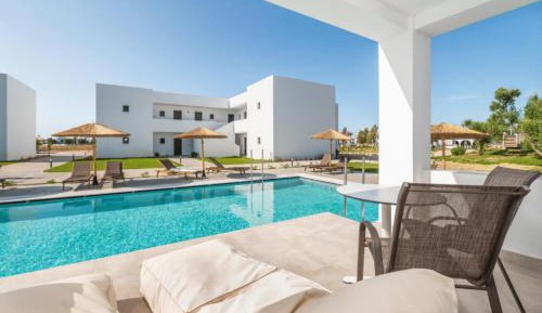 Triple Room with Pool View