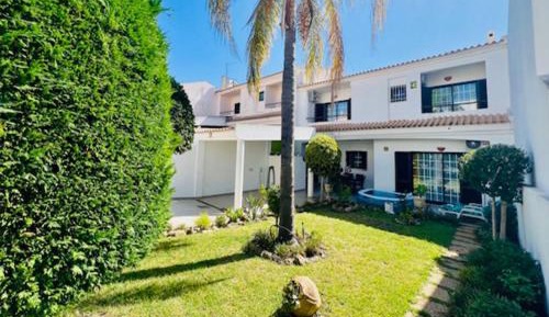 Two-Bedroom House (4 Adults)