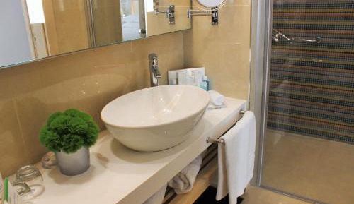 Spacious Two-Bedroom Suite