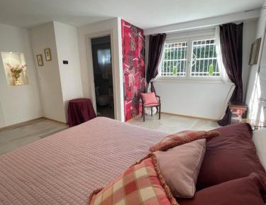 Queen Room