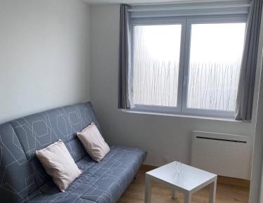 Studio with Sofa Bed