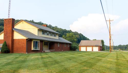 Four-Bedroom Holiday Home