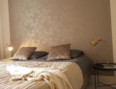 Deluxe Double Room with Shower