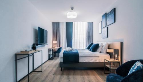 Deluxe Double or Twin Room